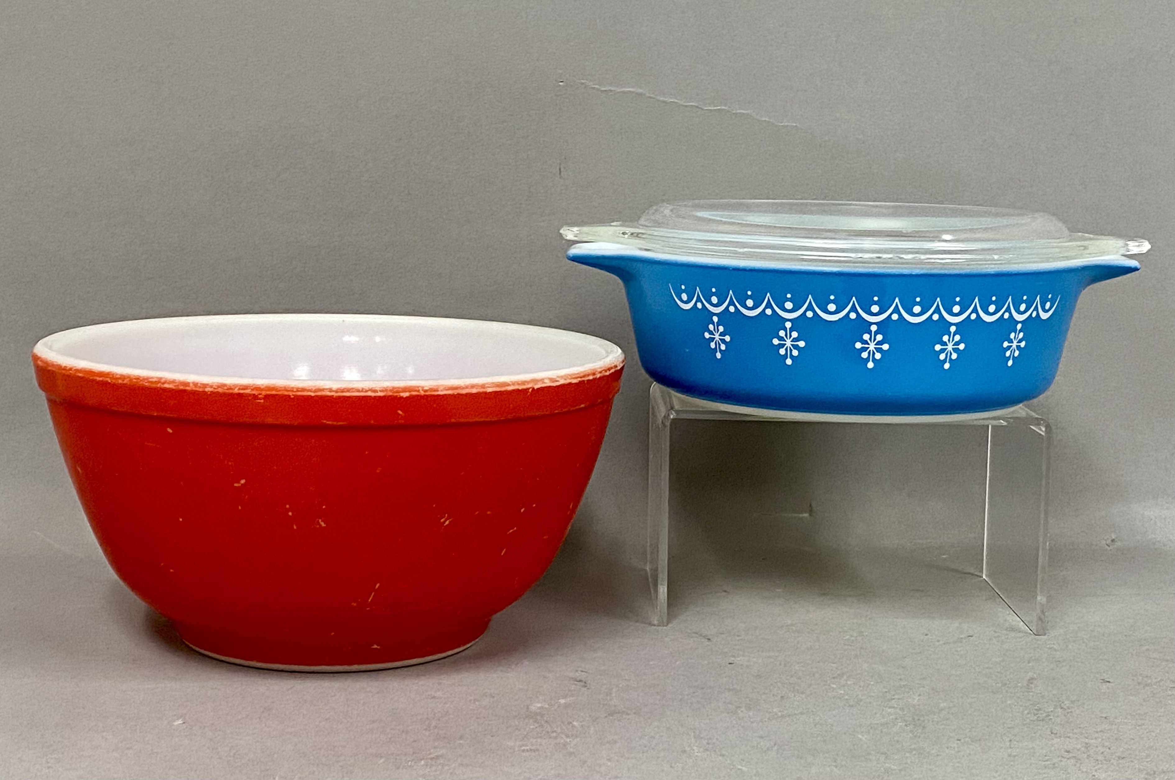 Pyrex Snowflake Blue Casserole & Red Mixing Bowl