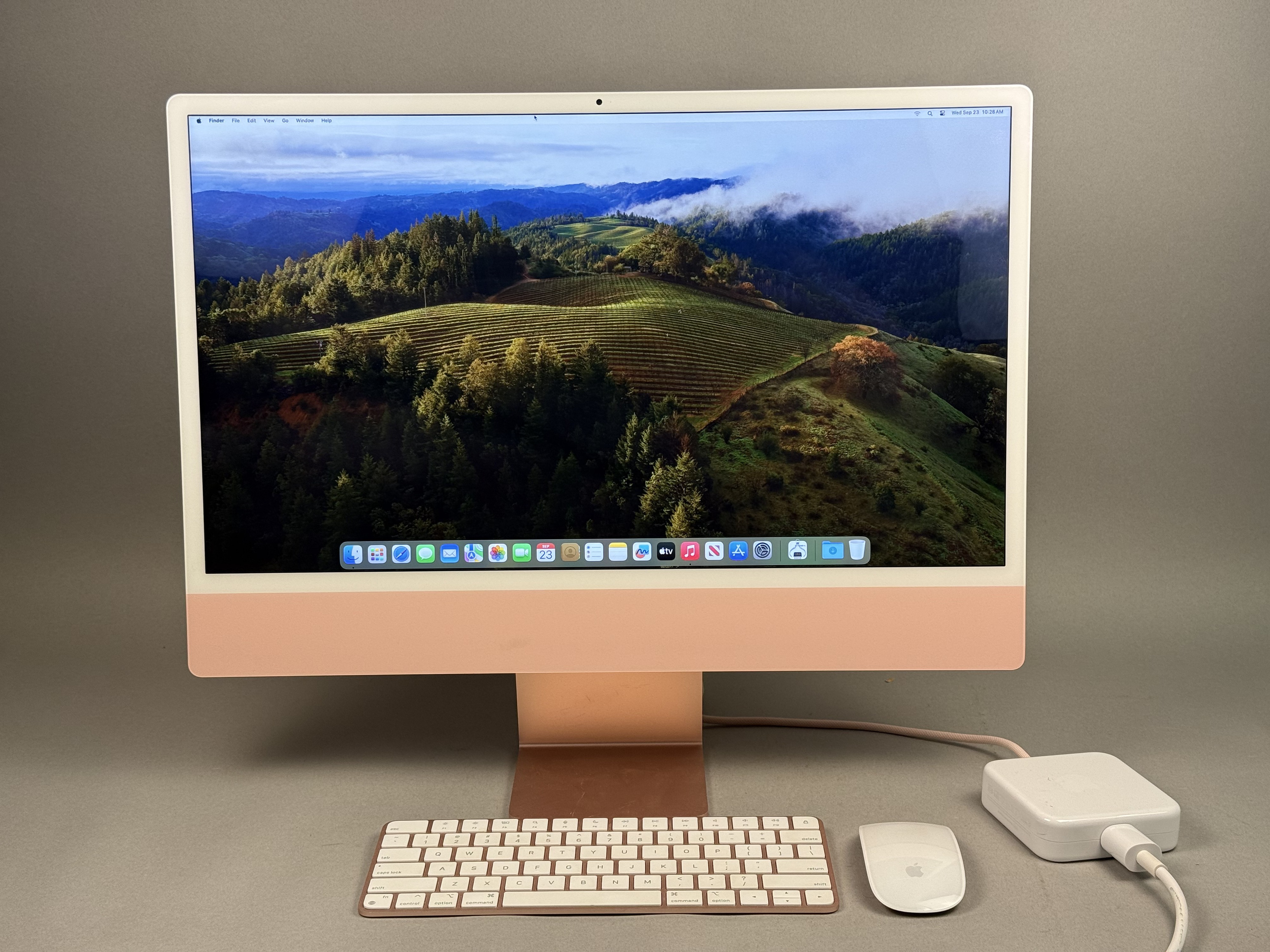Apple Pink M1 24-inch iMac Desktop
