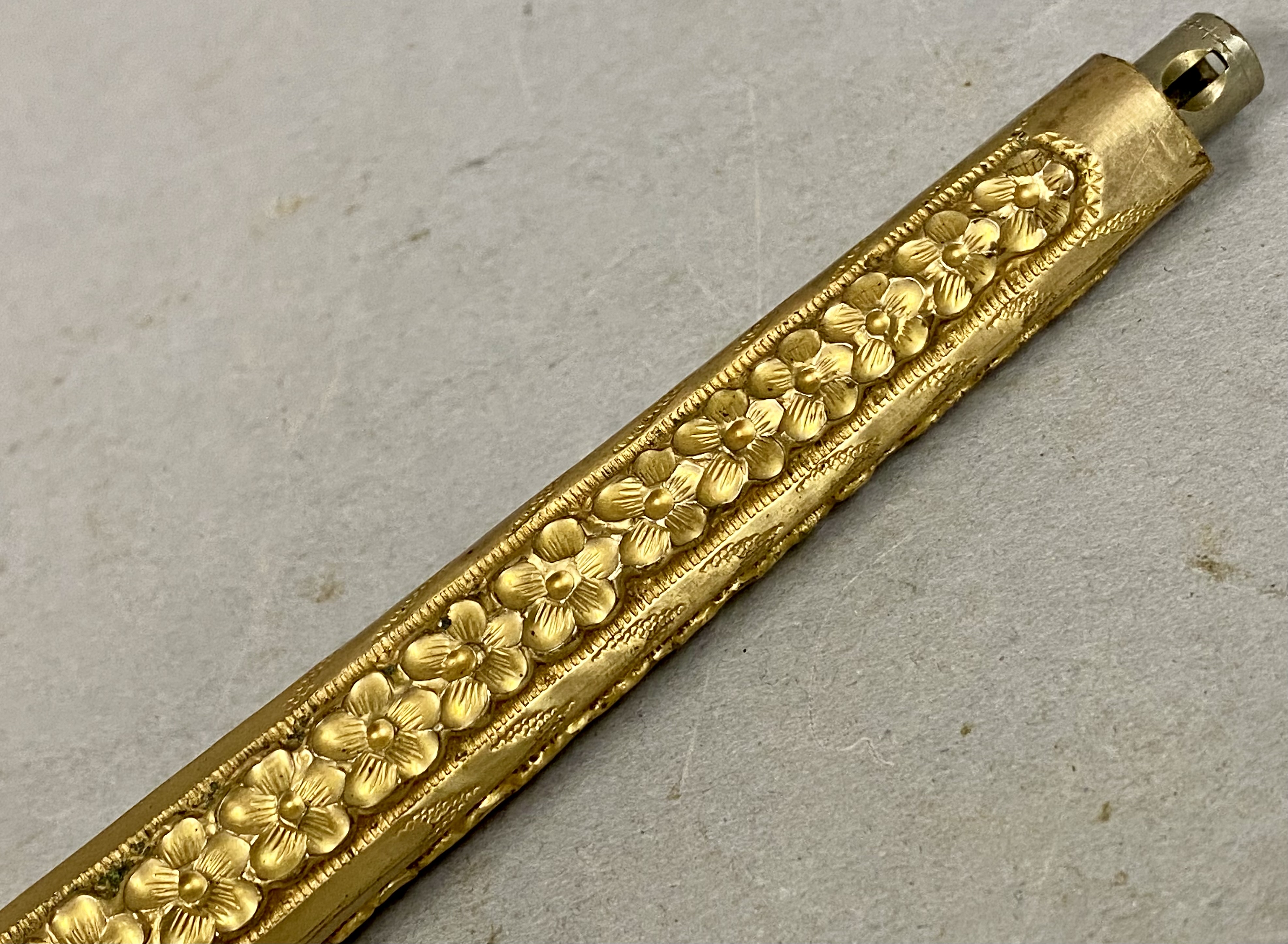 Hayward Gold-Filled Floral Repousse Parasol Handle