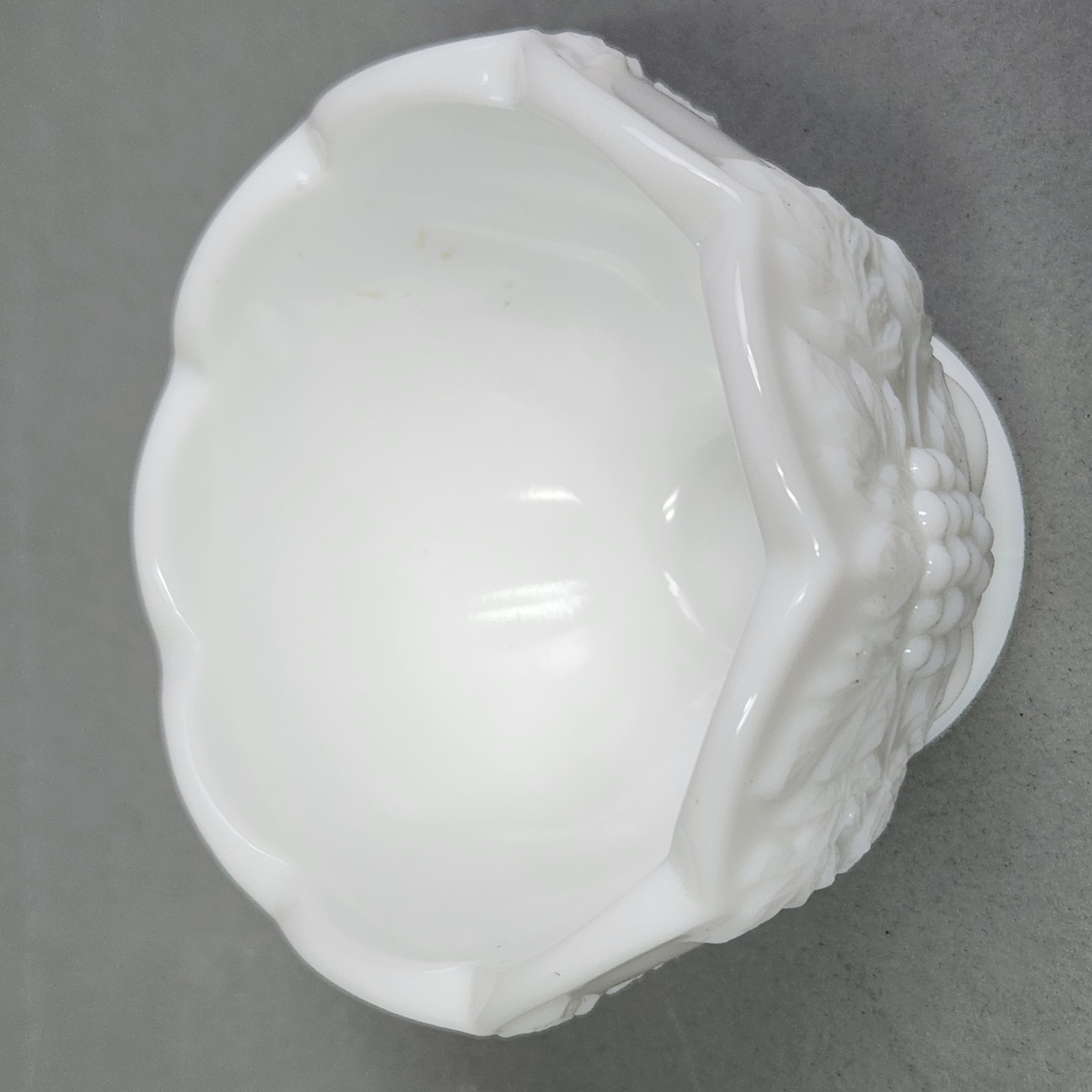 Westmoreland Paneled Grape Tableware
