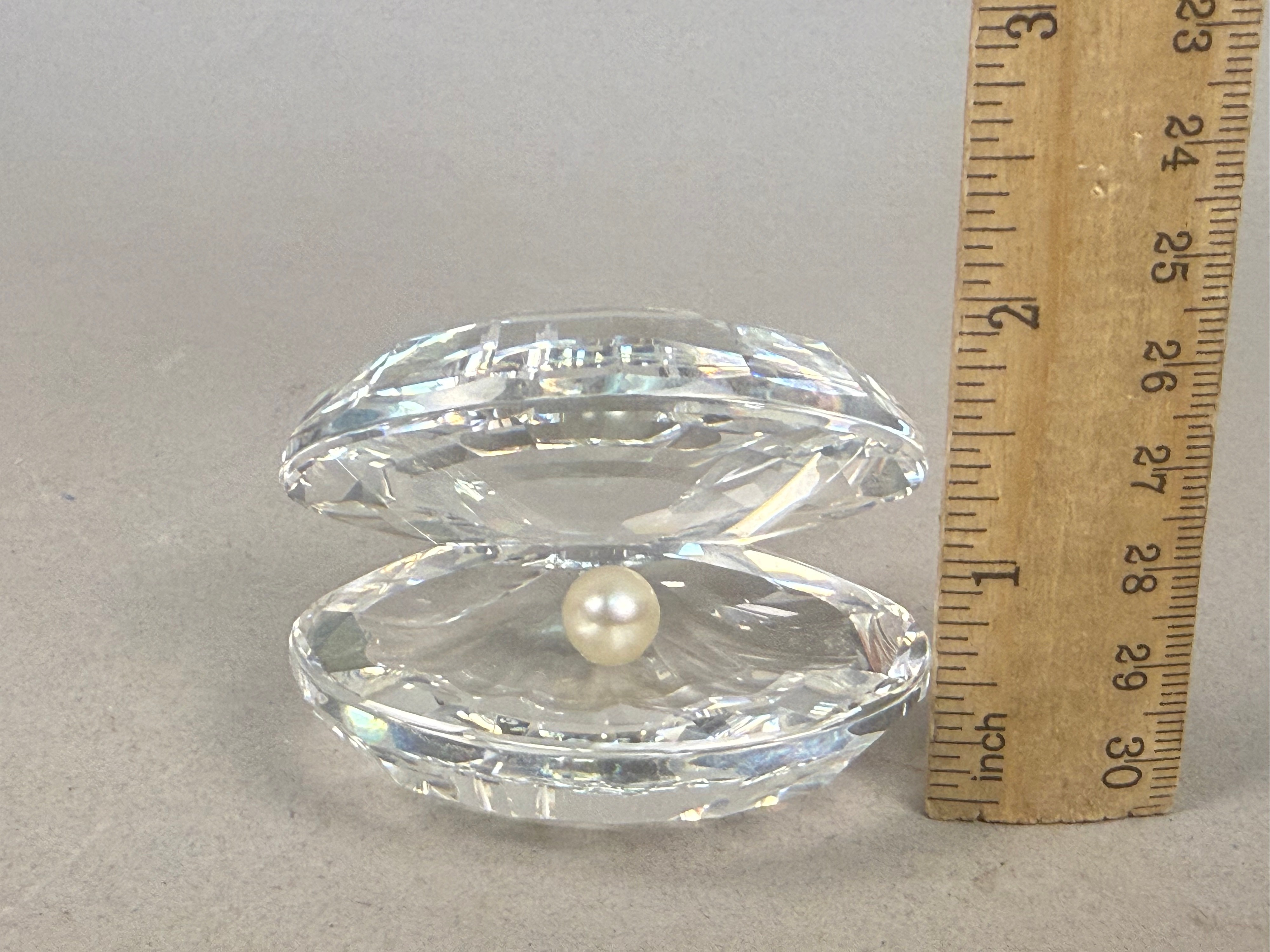 Swarovski Crystal Shell & Pearl Figurine