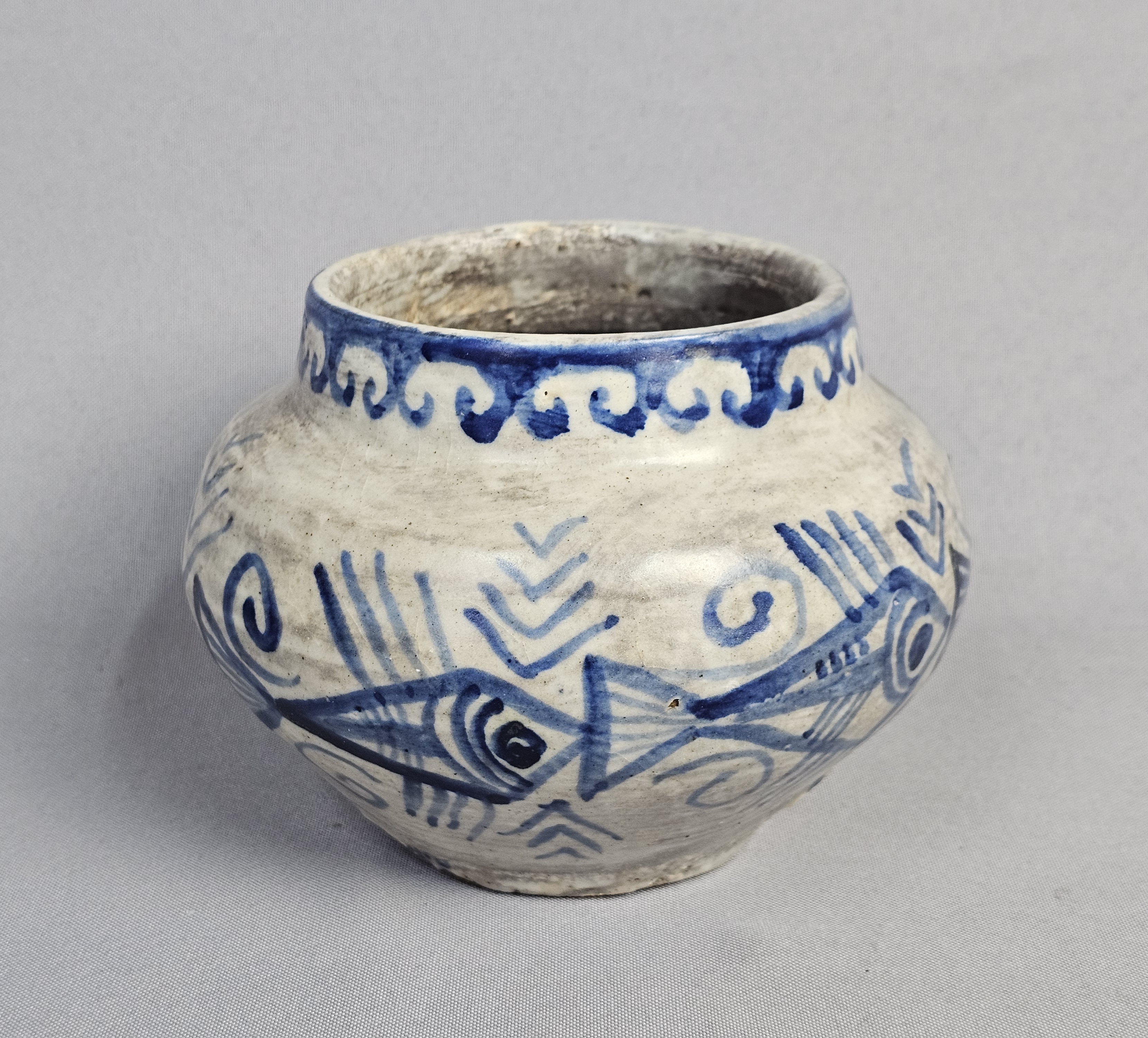 Signed Perez de Castilla Fish Pottery Jar