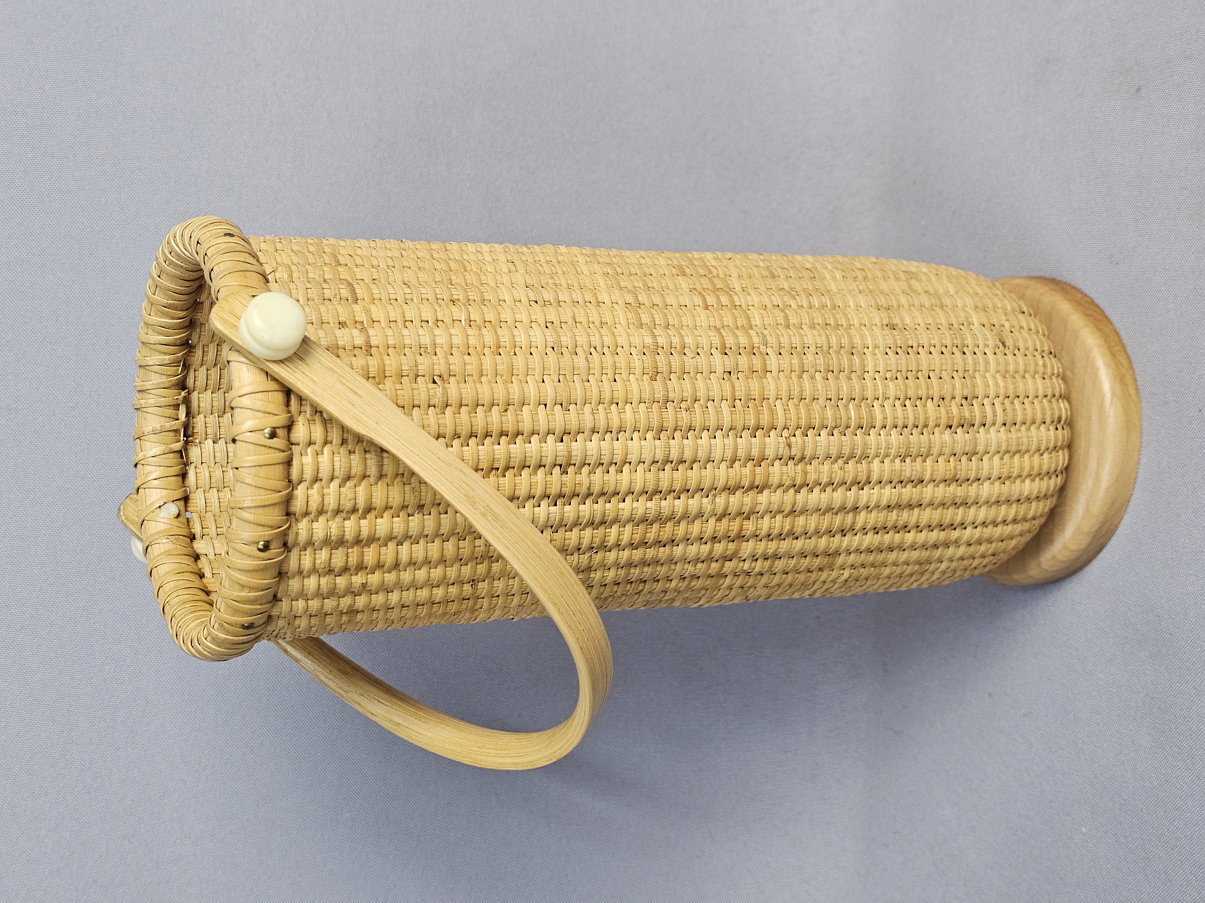 Nantucket Style Wine Basket