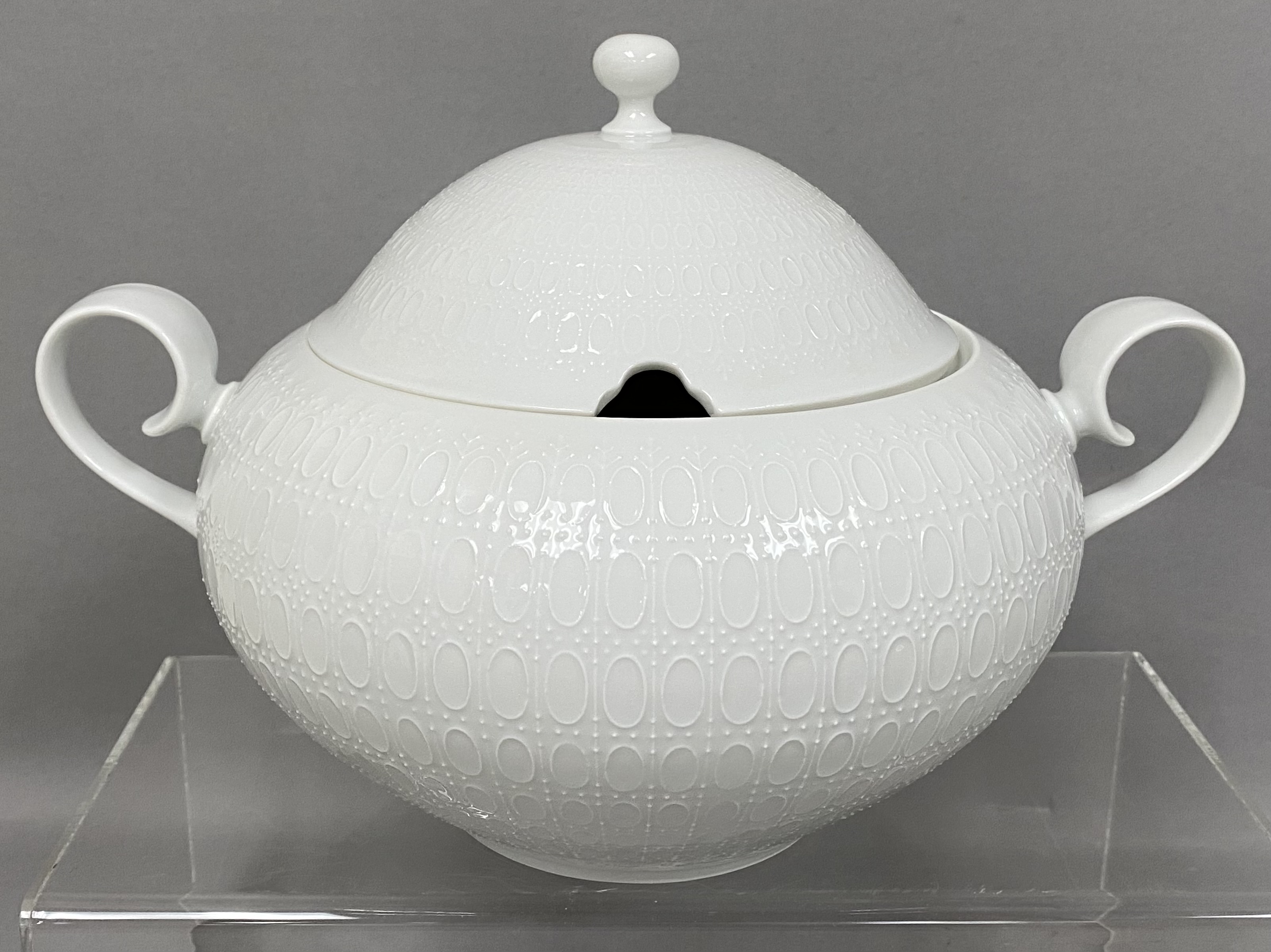 Rosenthal Romanze Porcelain Covered Soup Tureen