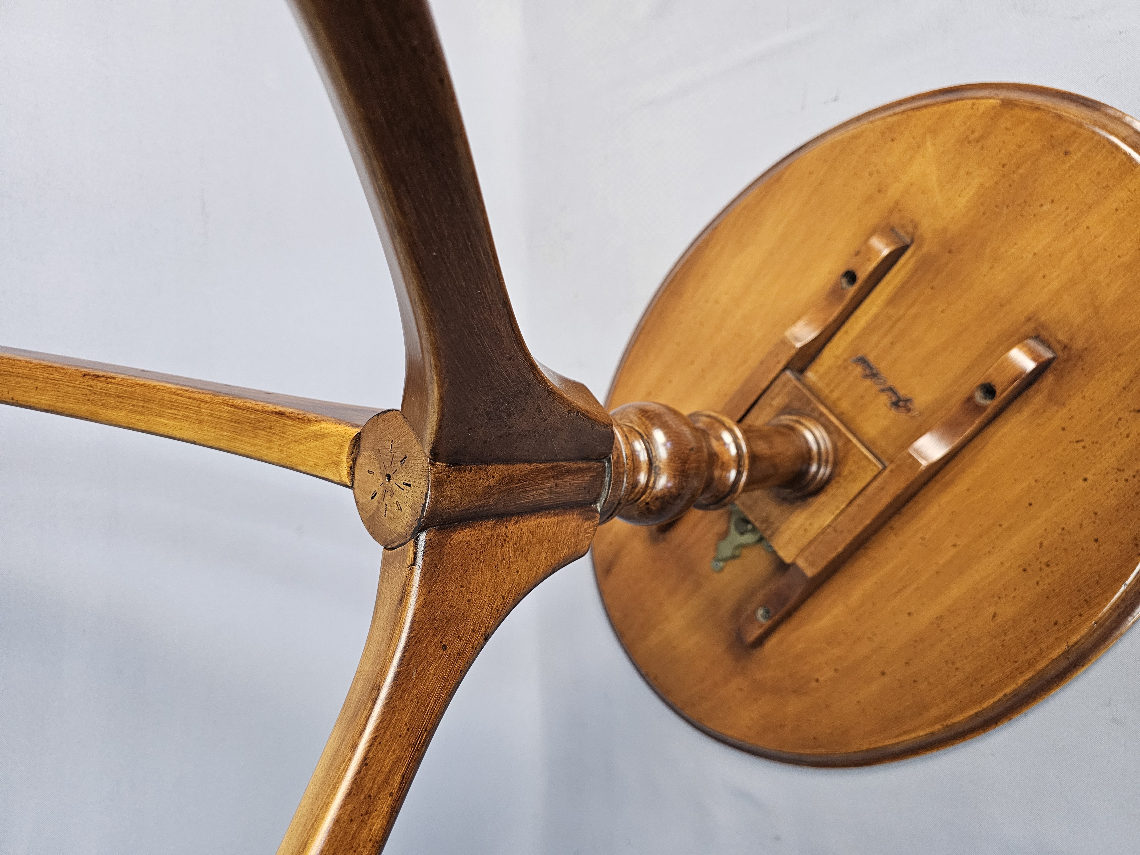 Alfred Assid Cherry Tilt-Top Tea Table