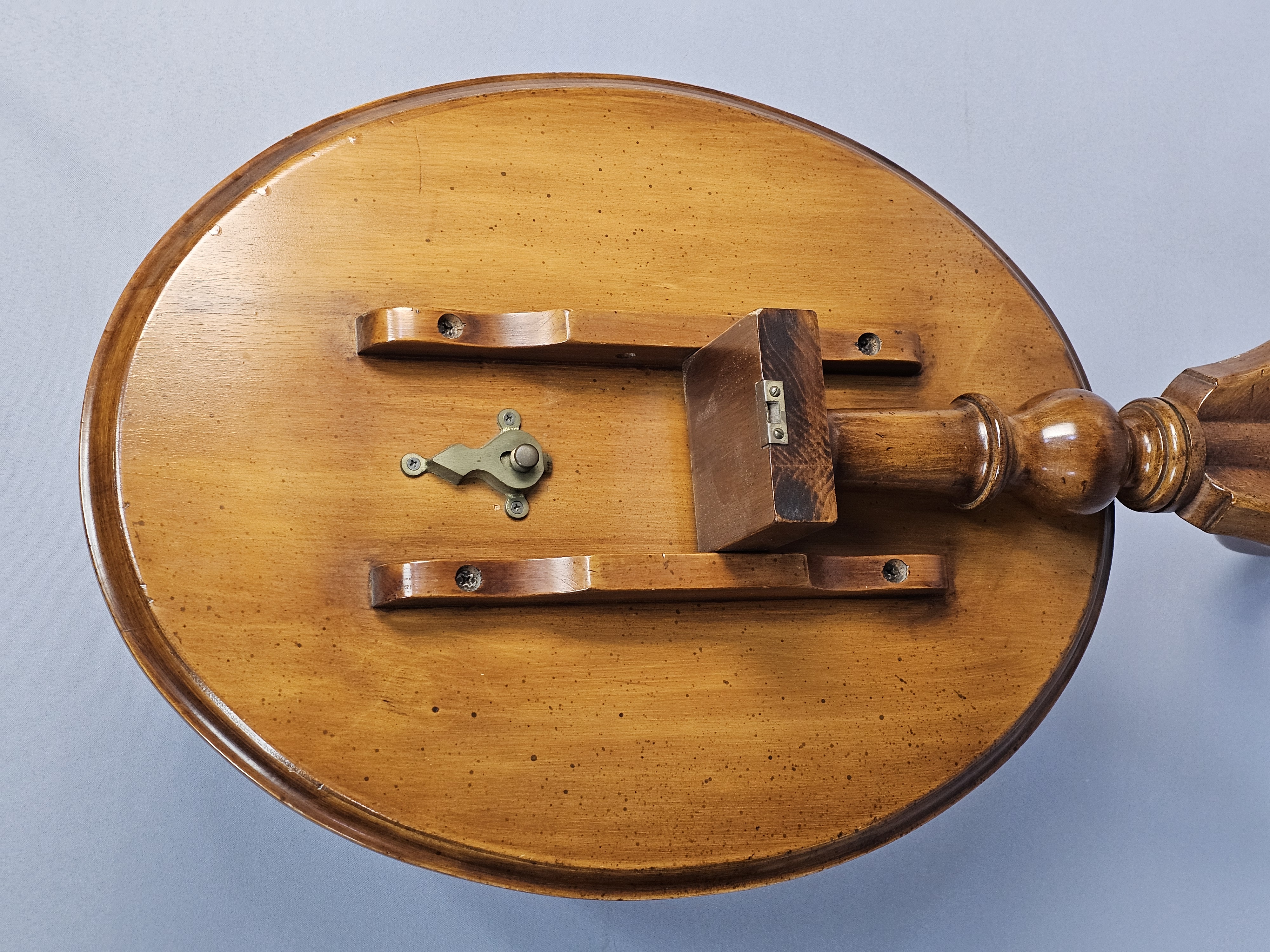Alfred Assid Cherry Tilt-Top Tea Table