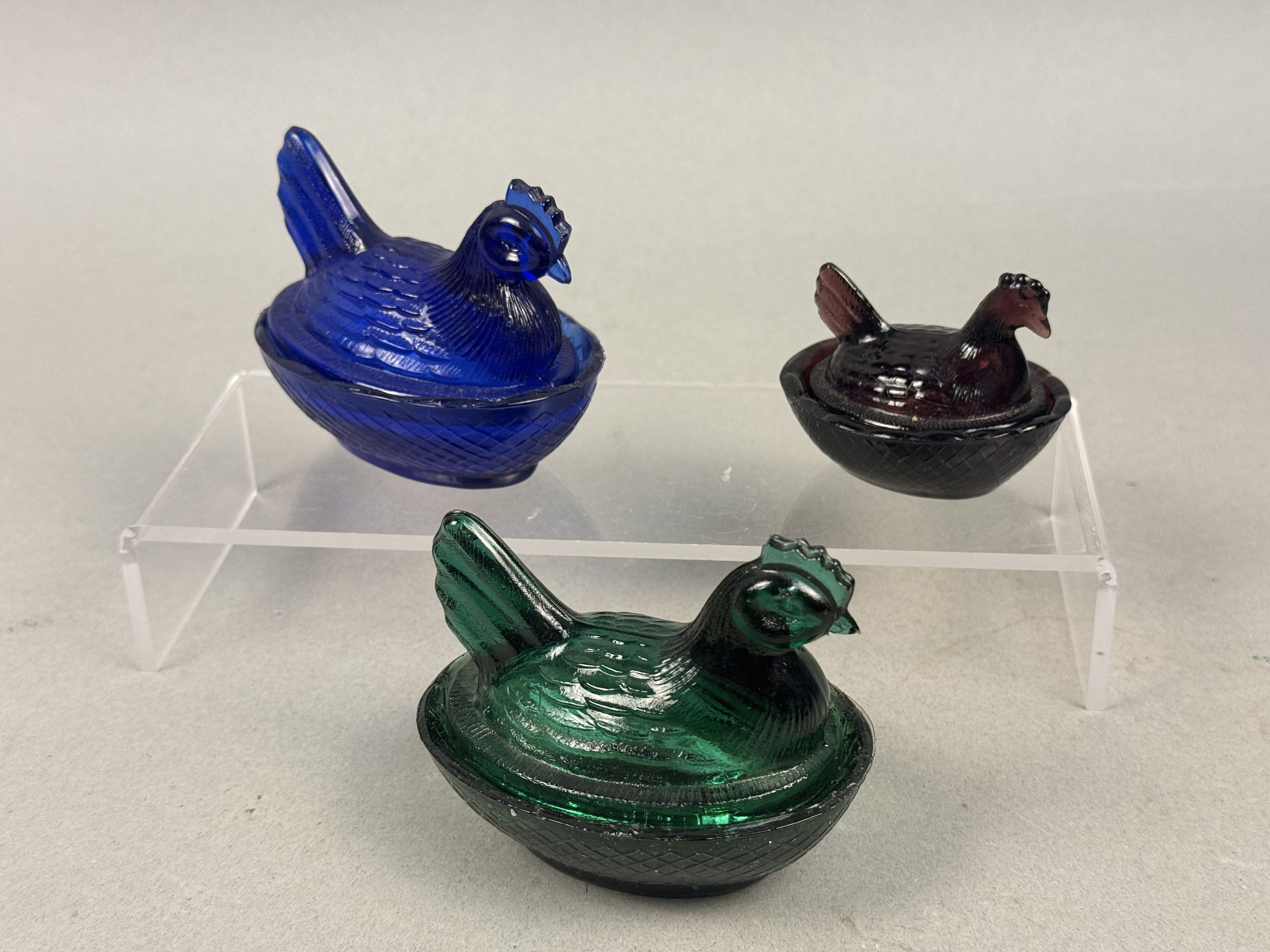 Three Taiwan Glass Nesting Hens