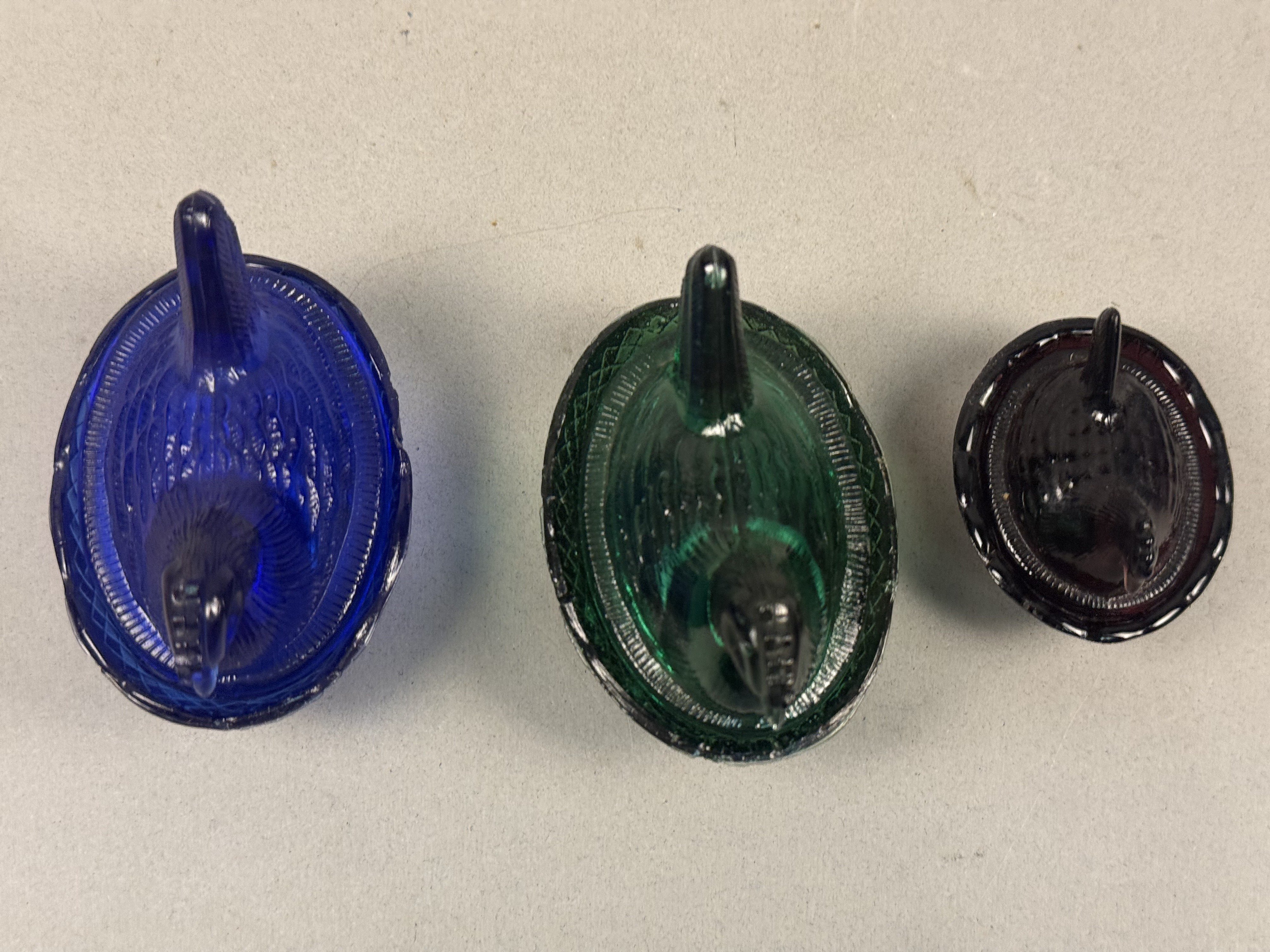 Three Taiwan Glass Nesting Hens