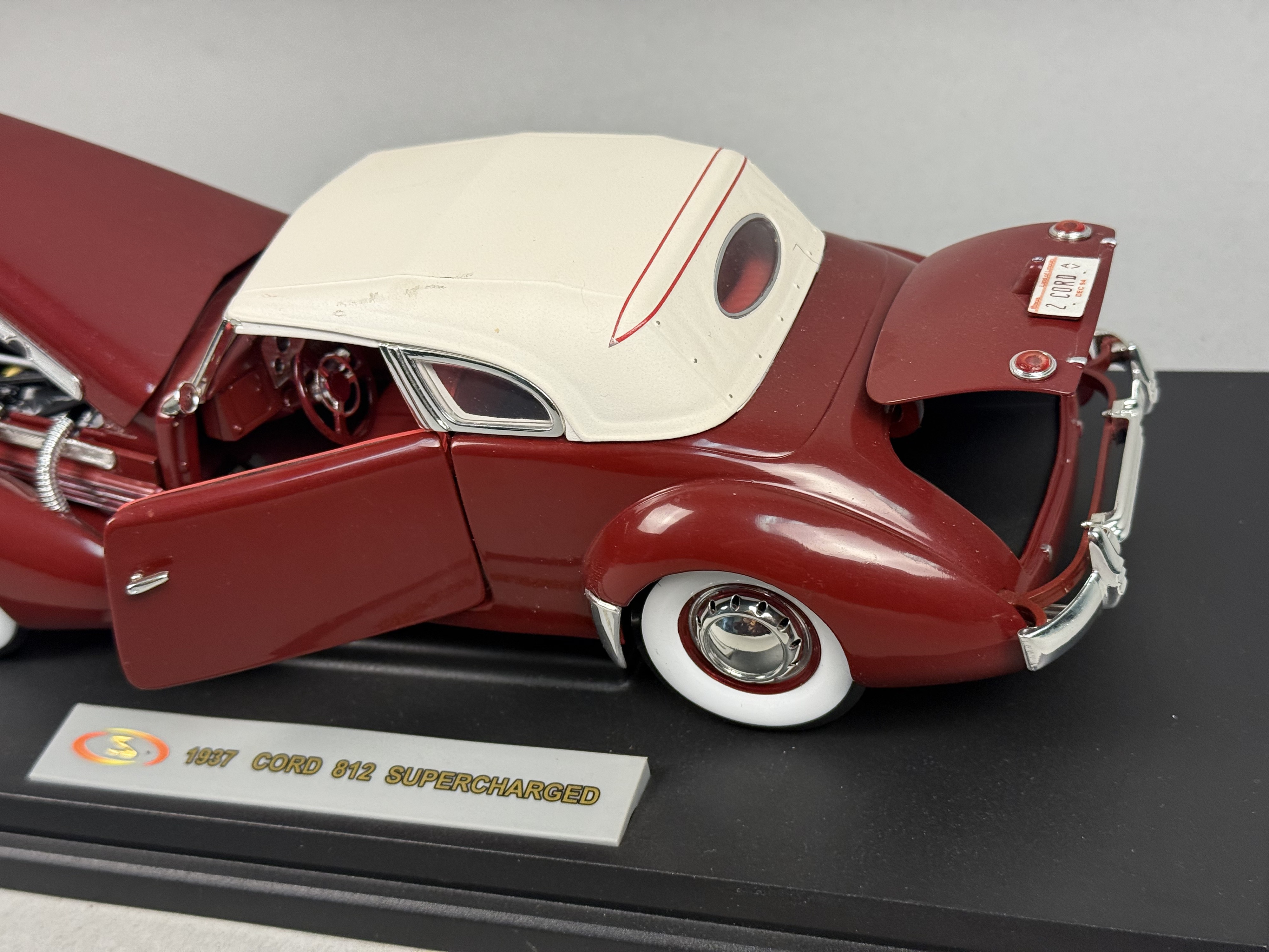 1937 Cord 812 Supercharged Model