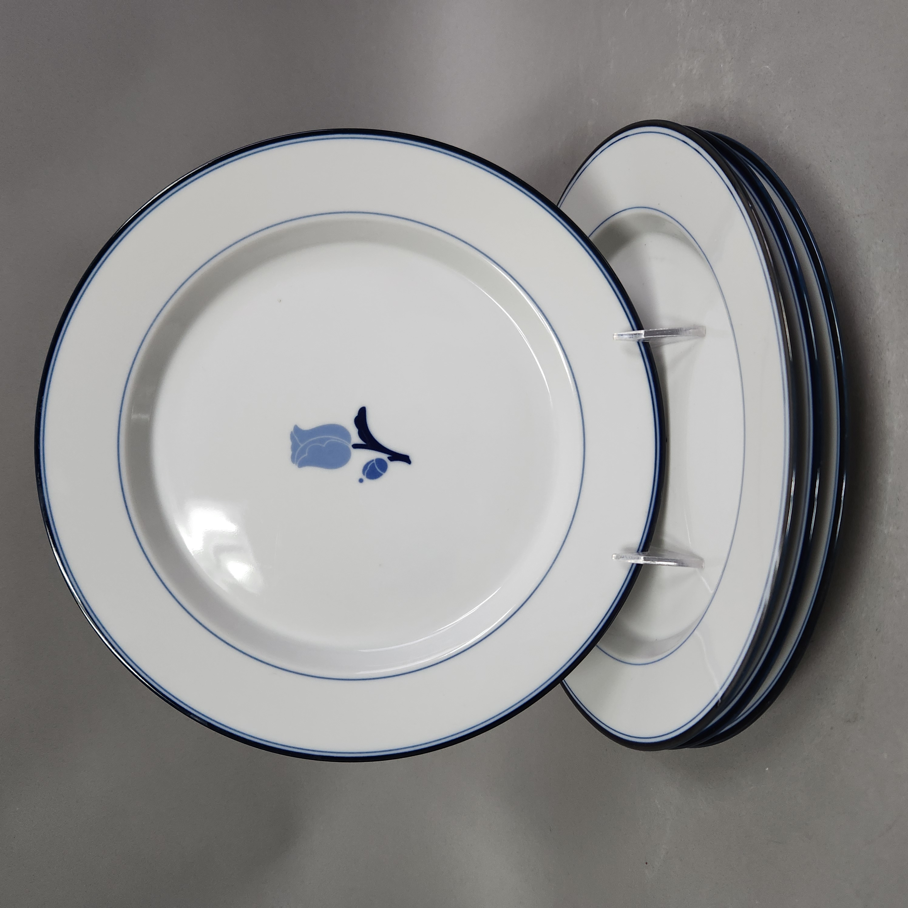 Dansk Tivoli La Tulipe Plates
