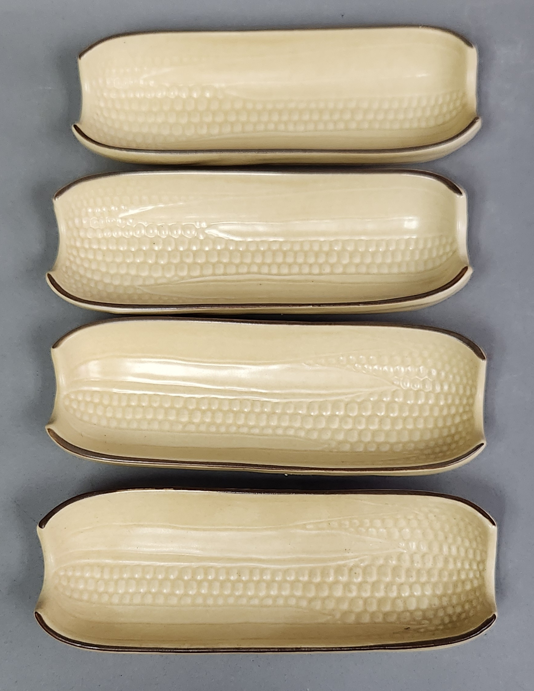 Pfaltzgraff Village Ceramic Corn Trays