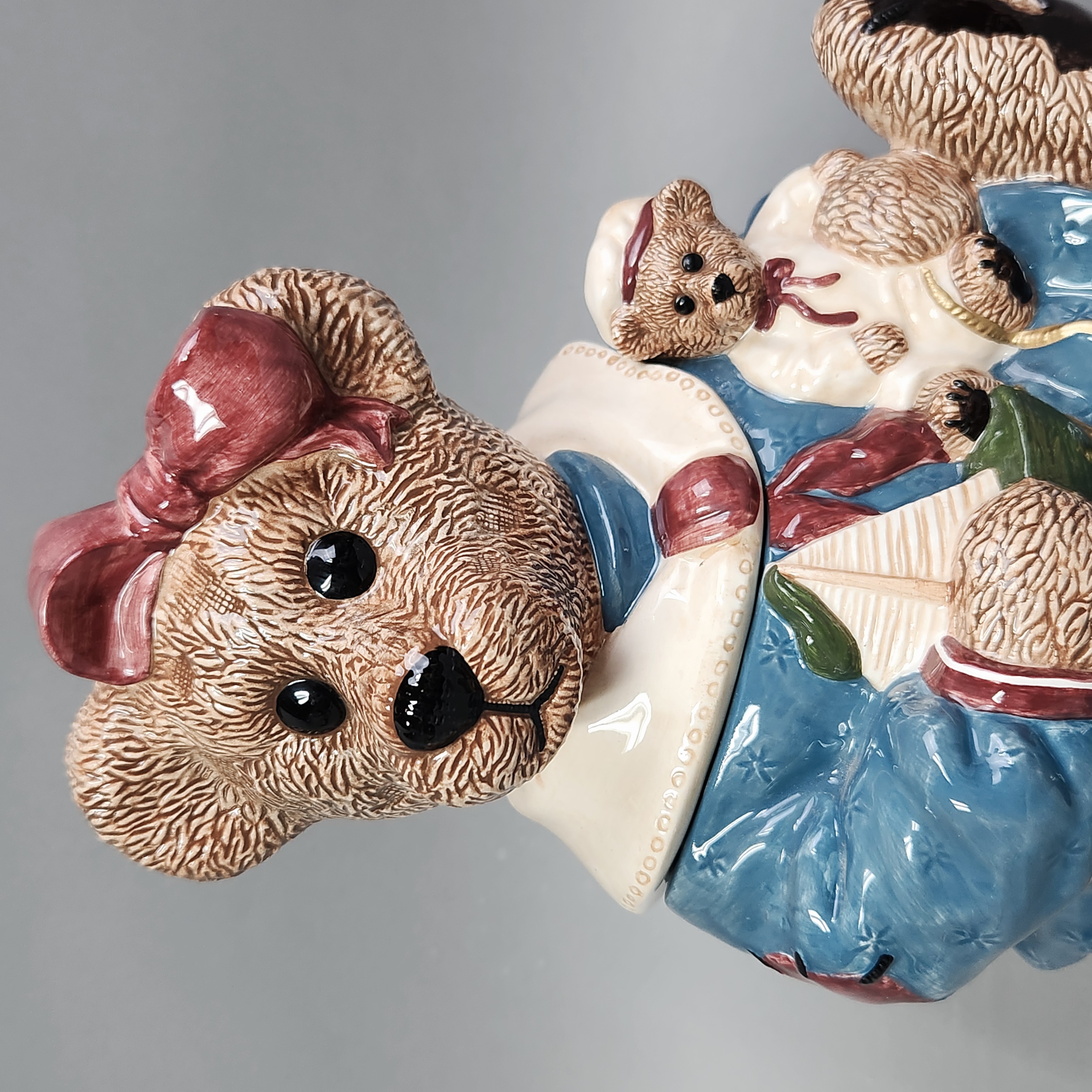 Boyds Bears Bailey Suitcase Cookie Jar