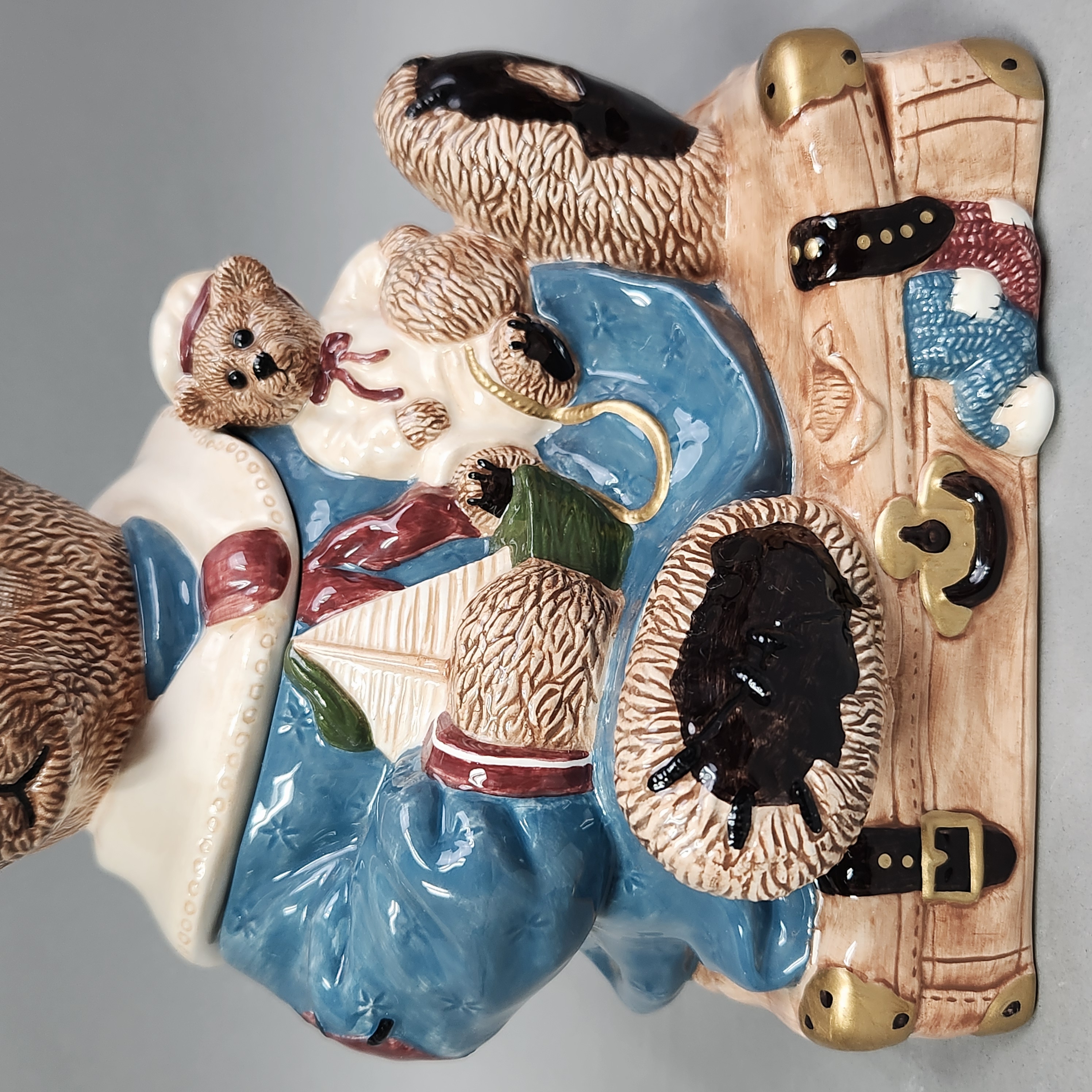 Boyds Bears Bailey Suitcase Cookie Jar