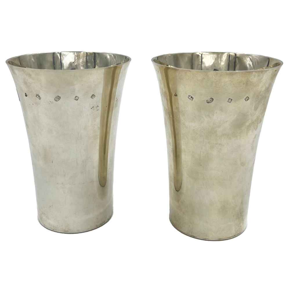 Lot 152: A PAIR OF GOOD QUALITY SILVER BEAKERS OF...