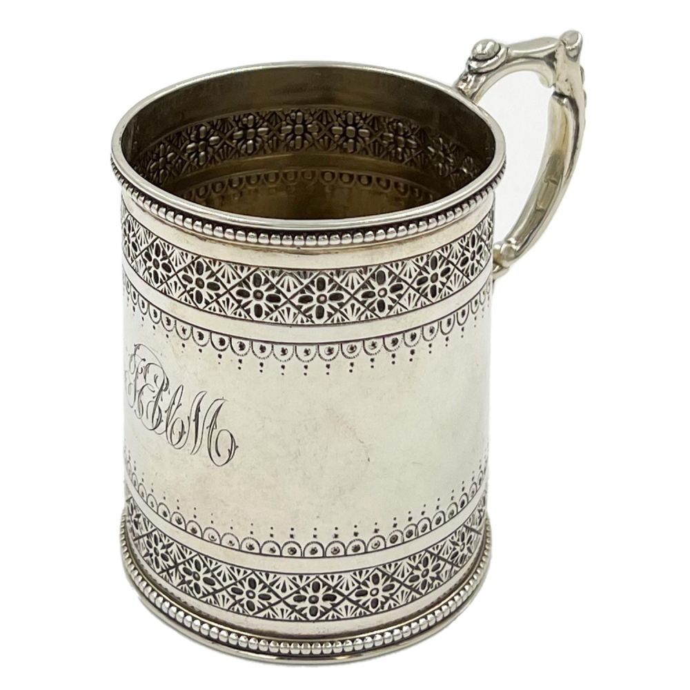 Lot 160: A SMALL VICTORIAN SILVER CHRISTENING TANKARD WITH DECORATION...