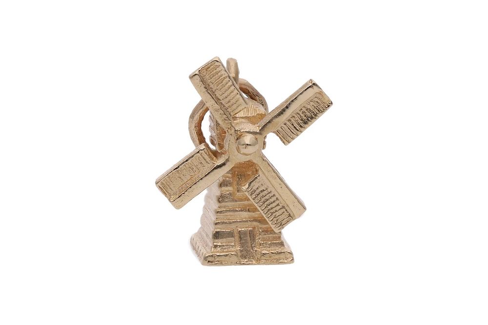 Lot 187: 9ct Gold Windmill/Corn Barn Charm