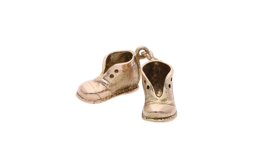 Lot 188: Heavy Pair of 9ct Gold Boots Charm