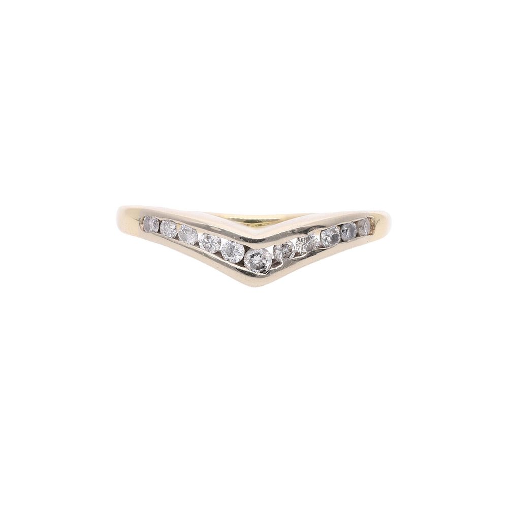 Lot 253: 18ct Gold and Diamond Wishbone Ring, Size 5.25 | K