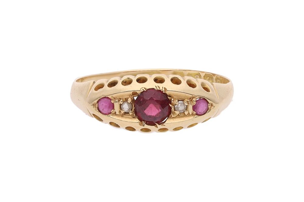 Lot 301: Antique 18ct Gold Ruby and Diamond Ring, Size M.