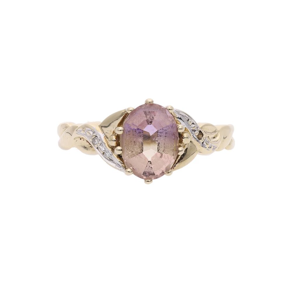 Lot 310: 9ct Gold Amethyst and Diamond Ring, Size 6 | M