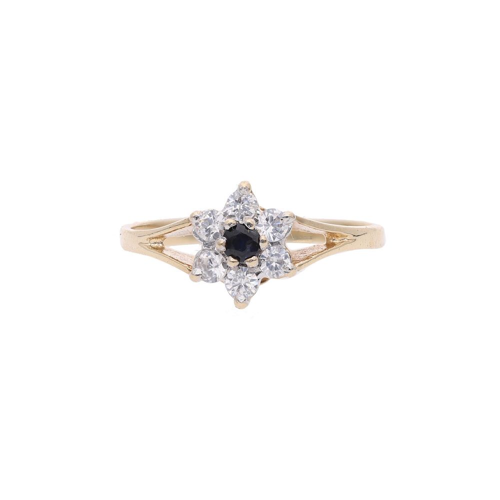 Lot 311: 9ct Gold Sapphire and Cz Cluster Ring, Size 4.5 | I 1/2.