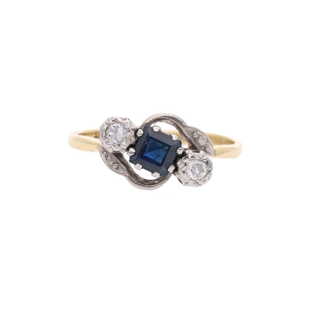 Lot 319: 18ct Gold Sapphire and Diamond Ring, Size 7.75 US | Size P UK
