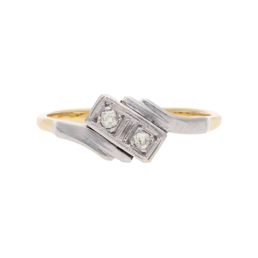 Lot 338: Antique 18ct Gold and Diamond Crossover Ring, Size 8 | Q