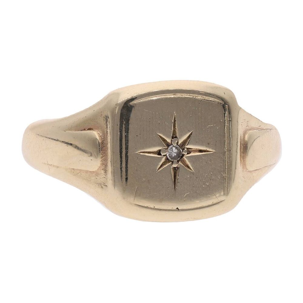 Lot 345: 9ct Gold and Diamond Signet Ring, Size V 1/2.