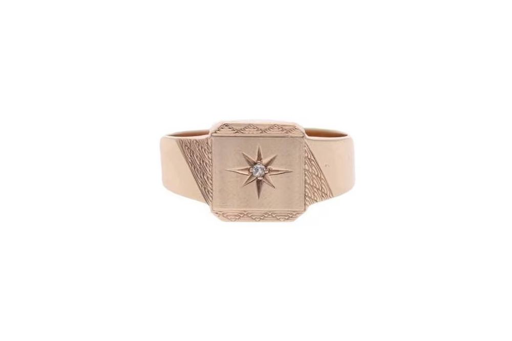 Lot 350: 9ct Gold and Diamond Signet Ring, Size R.