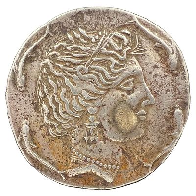 A FINE SASSANIAN SILVER COIN A Fine Sassanian Silver Coin. Diameter: 5cm, Weight: 55g