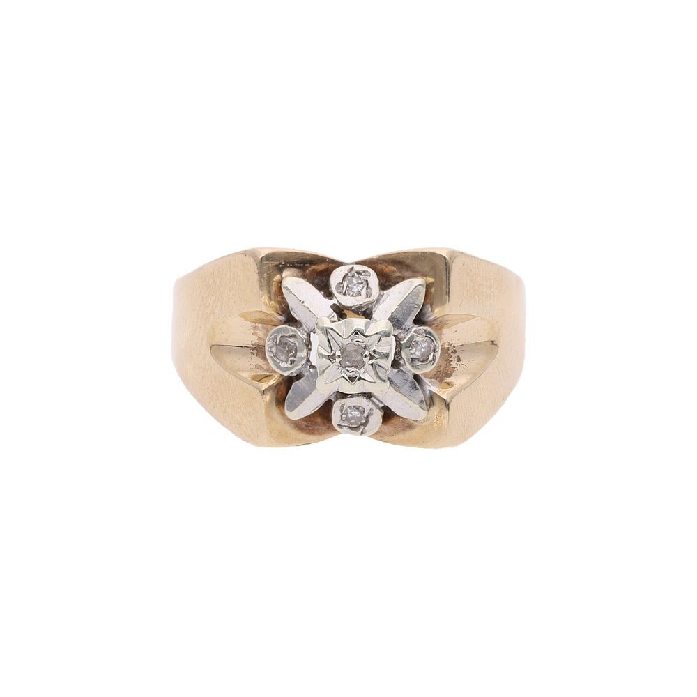 Lot 398: 9ct Gold and Diamond Cluster Ring, Size 6.5 US | Size N UK