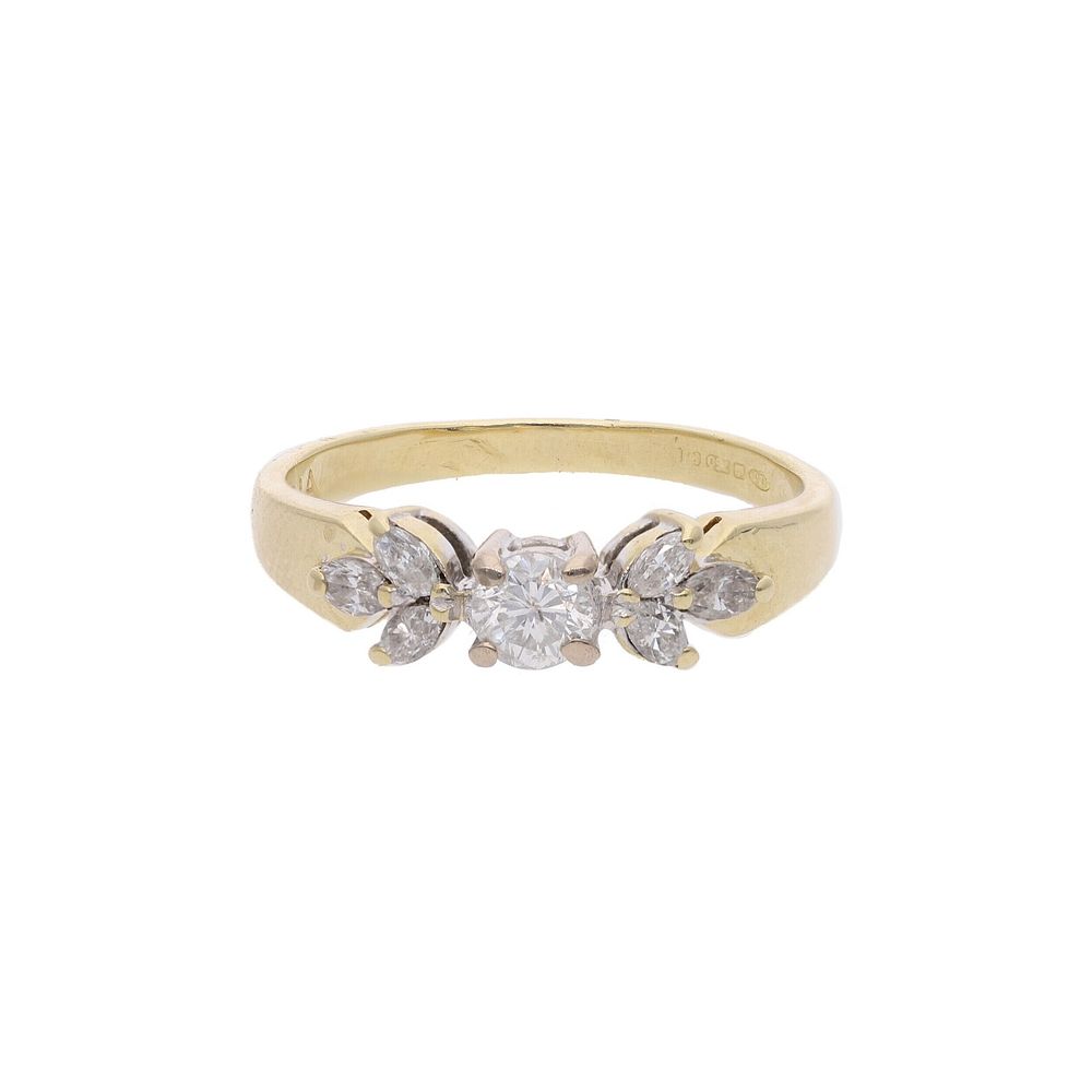 Lot 463: 18ct Gold and Diamond Ring, Size 6 | M