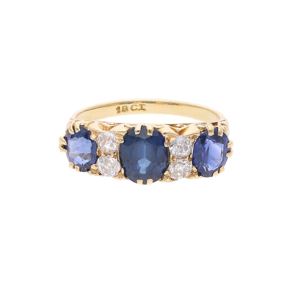 Lot 473: Antique 18ct Gold Sapphire and Diamond Ring