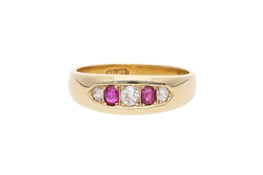 Lot 483: 18ct Gold Ruby and Diamond Five Stone Ring, Size N 1/2.