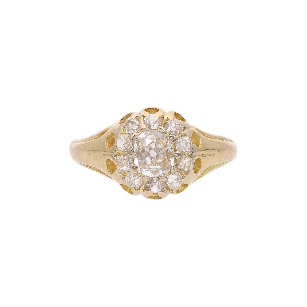 Lot 492: Antique 18ct Gold and Diamond Cluster Ring, Size 8 | Q