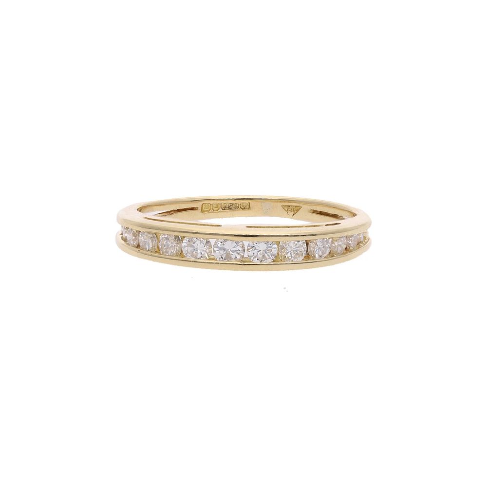 Lot 497: 18ct Gold and Diamond Half Eternity Ring, Size 4.75 | J