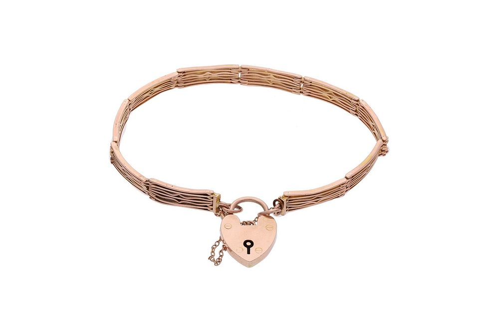 Lot 510: 9ct Rose Gold Heart Padlock Charm Gate Bracelet