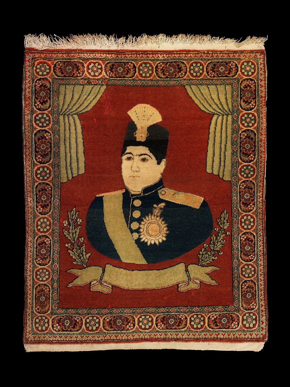 Lot 154: PICTORIAL MOHTASHAM KASHAN RUG