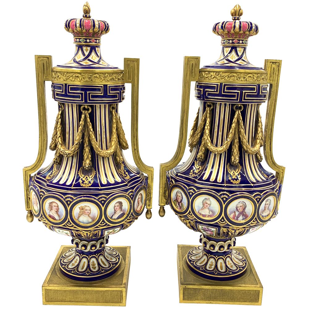 Lot 215: PAIR OF FRENCH SEVRES STYLE VASES, 19TH CENTURY