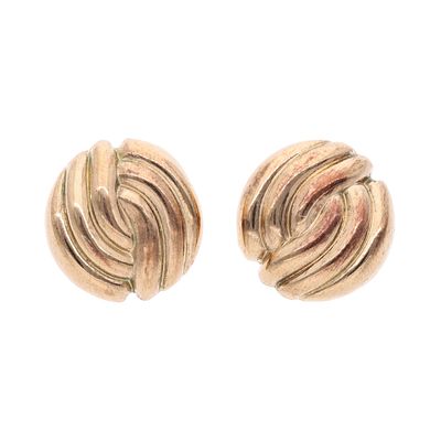 9ct Gold Crossover Stud Earrings 
HALLMARKS: Marked for 9ct Gold 
MEASUREMENT: 13mm deep and 