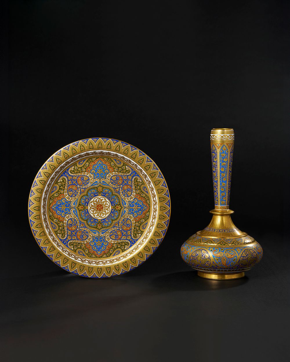 Lot 165: ISLAMIC-INSPIRED DECORATIVE PORCELAIN PLATE AND VASE BY MINTON'S, LONDON