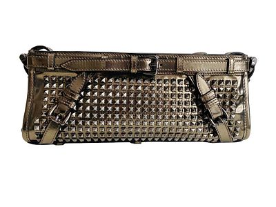 A Metallic Clutch by Burberry. Burberry Clutch Metallic, 30cm. 
Hardware: Silver 
Leather: 