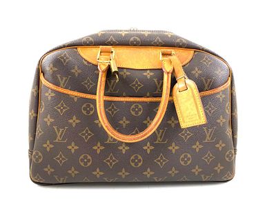 Louis Vuitton Deauville / Cosmetics Bag. Louis Vuitton Cosmetics Bag / Deauville, 35cm. 