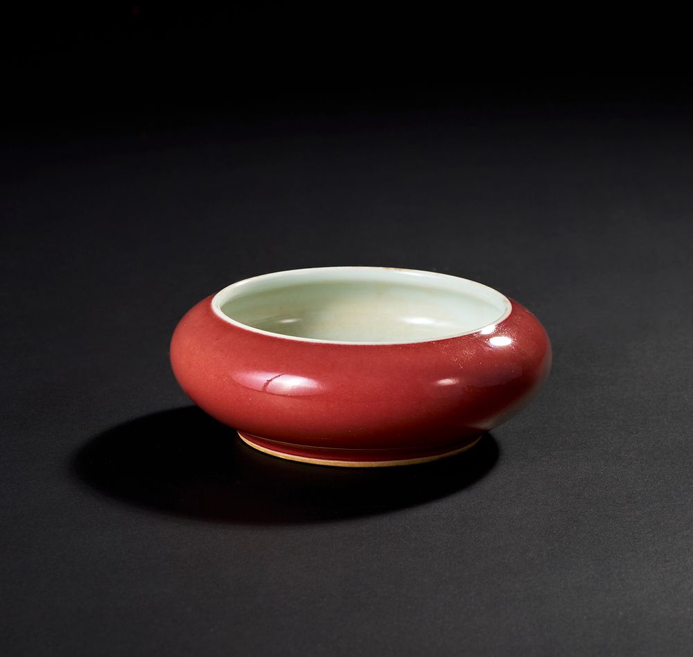 Lot 216: A CHINESE RED GLAZED WATER POT ”TANGLUOXI”, QING DYNASTY