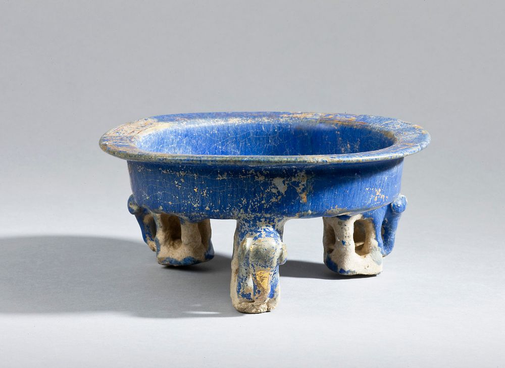 Lot 166: A LAJVARDINA POTTERY FOOTED BOWL, PERSIA, 13TH/14TH CENTURY
