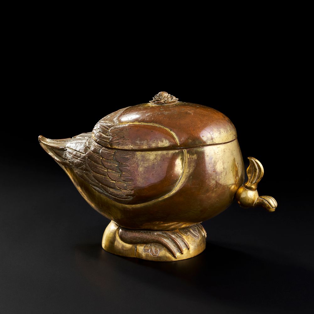 Lot 262: A GILDED COPPER TOMBAK DUCK SHAPED SAMOVAR/POURING VESSEL, OTTOMAN TURKISH, 18TH - 19TH CENTURY
