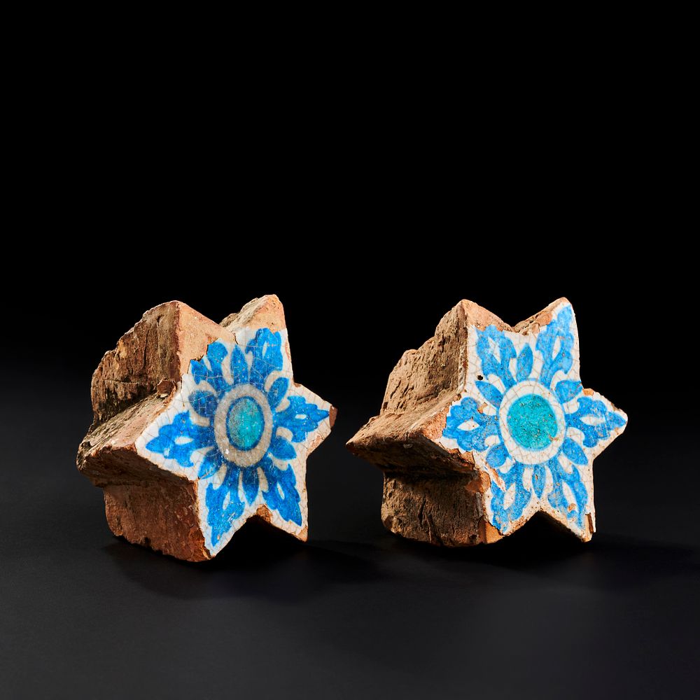 Lot 156: A PAIR OF SULTANATE INDIAN STAR GLAZED POTTERY TILES, 15TH - 16TH CENTURY