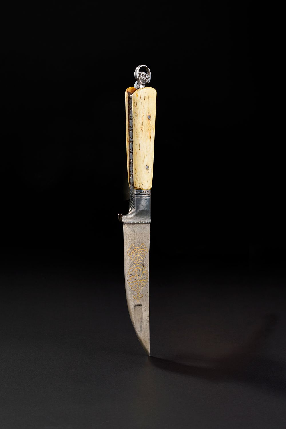 Lot 186: AN UNUSUAL BONE HILT WATERED STEEL DAGGER SIGNED ASADULLAH, PERSIA, 18TH CENTURY