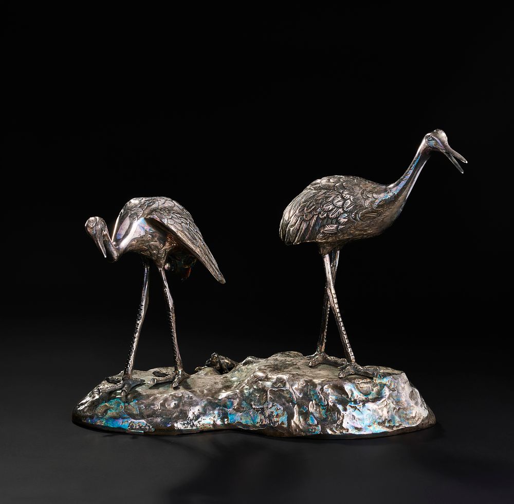 Lot 282: A LARGE JAPANESE METAL SCULPTURE OF CRANES, MEIJI PERIOD