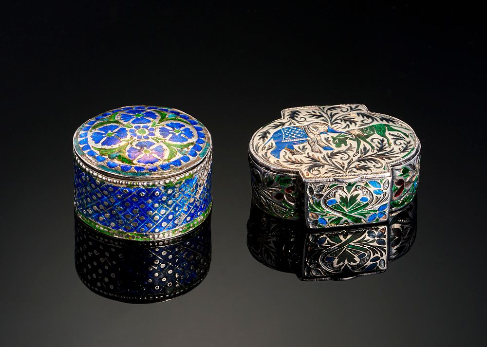 Lot 256: TWO INDIAN LUCKNOW ENAMELLED SILVER SNUFF BOXES, 19TH CENTURY